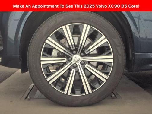 2025 Volvo XC90 B5 Core