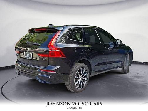2025 Volvo XC60 B5 Plus