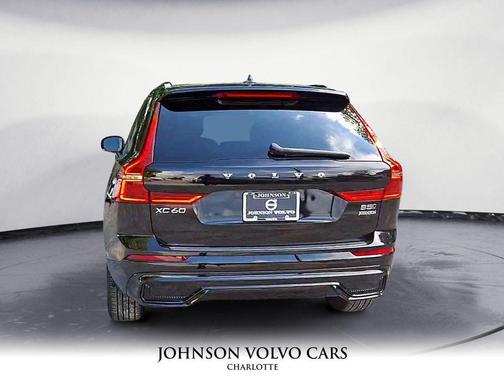 2025 Volvo XC60 B5 Plus