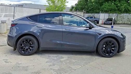 2023 Tesla Model Y Long Range Dual Motor All-Wheel Drive