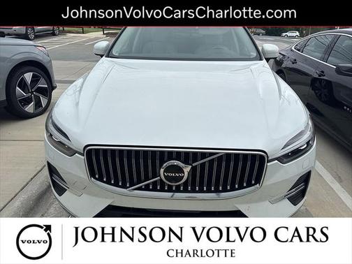 2023 Volvo XC60 B5 Plus Bright Theme