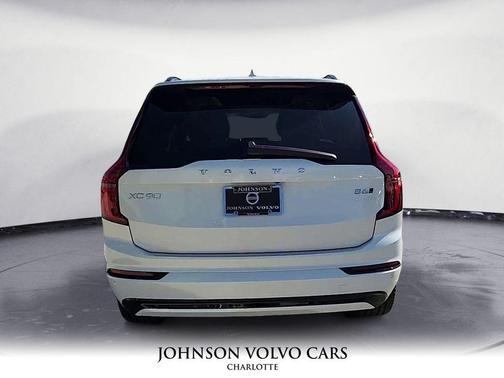 2026 Volvo XC90 B6 Ultra Dark Theme 7-Seater