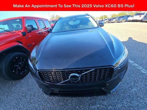 2025 Volvo XC60 B5 Plus