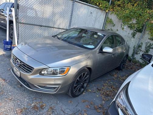2015 Volvo S60 T5 Platinum