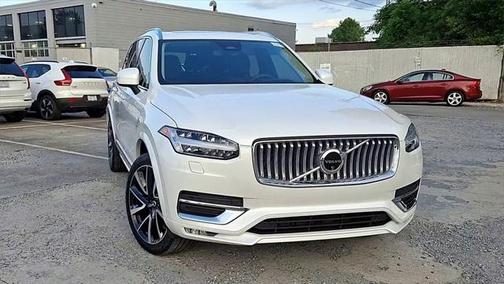 2024 Volvo XC90 B6 Ultimate Bright Theme 6-Seater