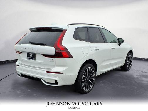 2026 Volvo XC60 B5 Ultra