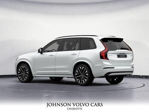 2026 Volvo XC90 B6 Ultra Dark Theme 7-Seater