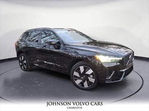 2025 Volvo XC60 Plug-In Hybrid T8 Plus