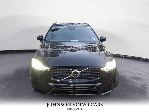 2025 Volvo XC60 Plug-In Hybrid T8 Plus