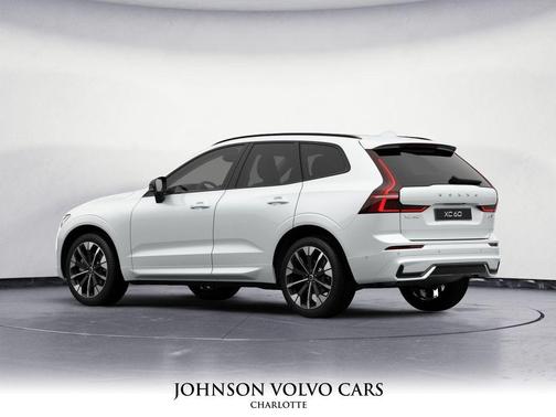 2026 Volvo XC60 B5 Ultra