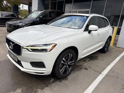 2020 Volvo XC60 T6 Momentum