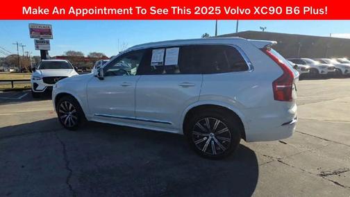 2025 Volvo XC90 B6 Plus 7-Seater