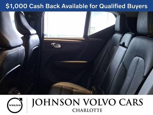 Vapour Grey Metallic 2026 Volvo XC40 Core, B5 AWD Gas (mild hybrid), Dark