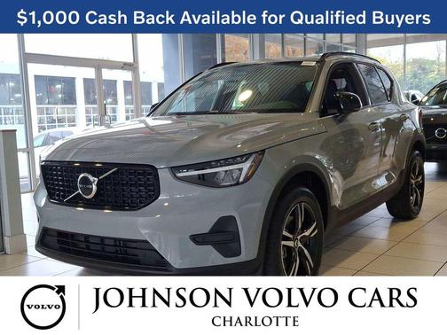 Vapour Grey Metallic 2026 Volvo XC40 Core, B5 AWD Gas (mild hybrid), Dark