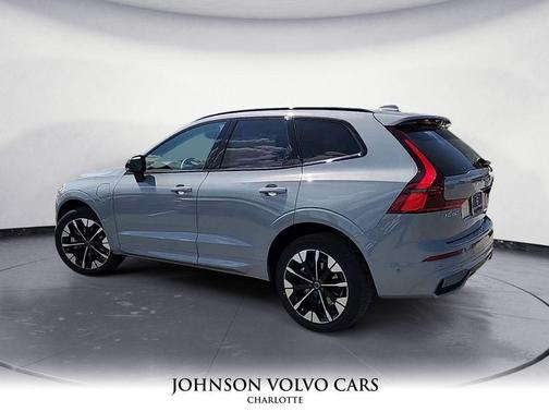 2026 Volvo XC60 Plug-In Hybrid T8 Plus