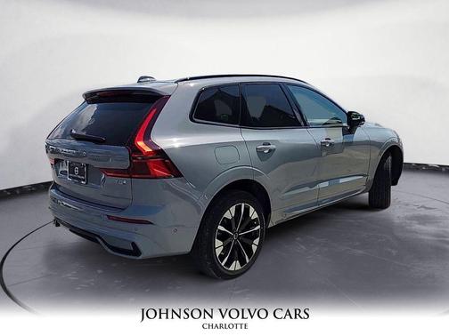2026 Volvo XC60 Plug-In Hybrid T8 Plus
