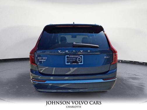 2025 Volvo XC90 B6 Plus 7-Seater