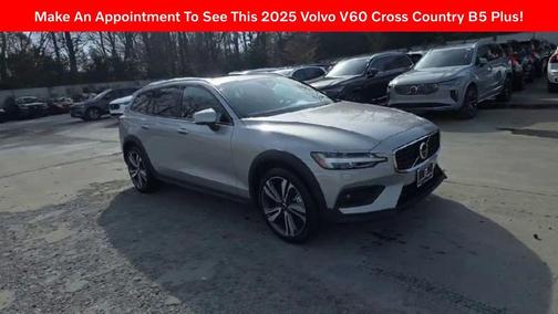 2025 Volvo V60 Cross Country B5 Plus