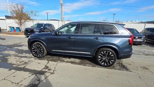 2026 Volvo XC90 B6 Ultra 7-Seater