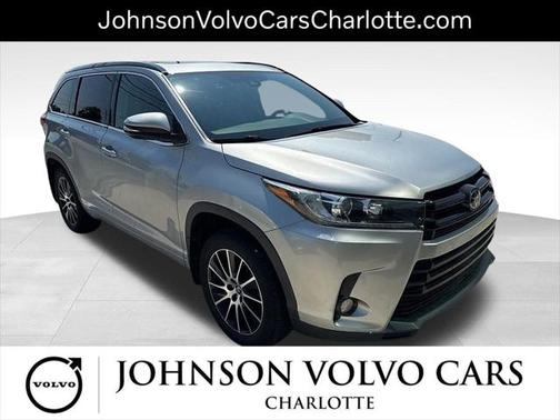 2017 Toyota Highlander SE