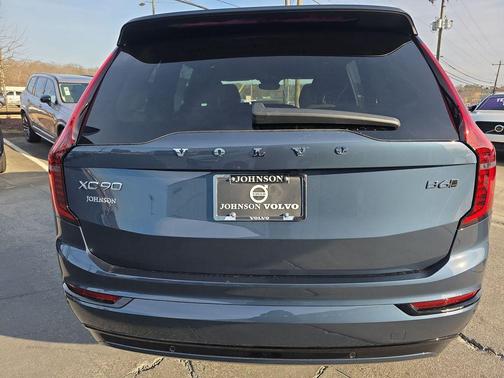 2026 Volvo XC90 Ultra Dark Theme, B6 AWD Gas (mild hybrid), Gasoline, 7 Seats