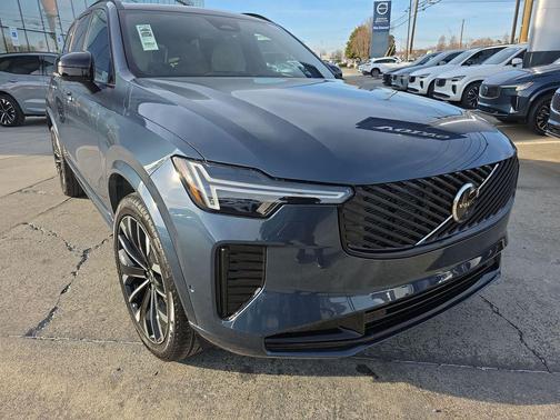 2026 Volvo XC90 Ultra Dark Theme, B6 AWD Gas (mild hybrid), Gasoline, 7 Seats