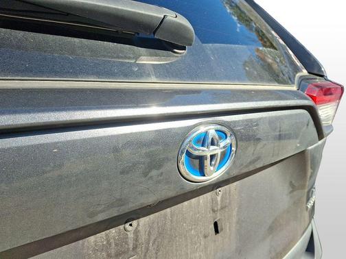 2023 Toyota RAV4 Hybrid LE
