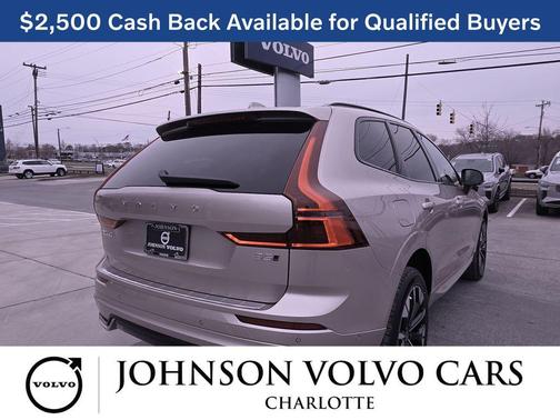 2026 Volvo XC60 B5 Plus