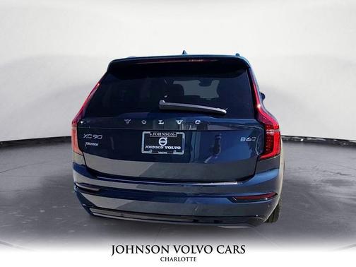 2026 Volvo XC90 B6 Ultra Dark Theme 7-Seater