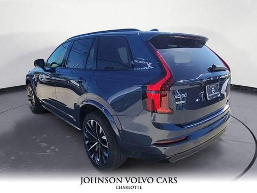 2026 Volvo XC90 B6 Ultra Dark Theme 7-Seater