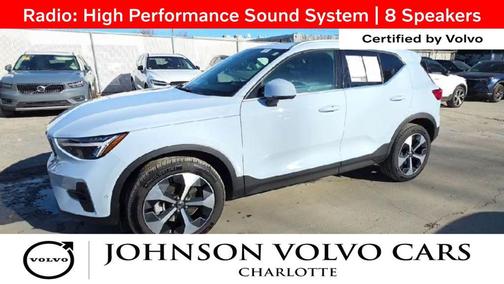 2025 Volvo XC40 B5 Plus Bright Theme