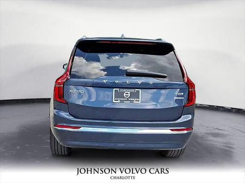 2025 Volvo XC90 Plug-In Hybrid T8 Plus 7-Seater