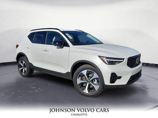 2026 Volvo XC40 B5 Plus