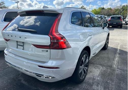 2023 Volvo XC60 B5 Plus Bright Theme