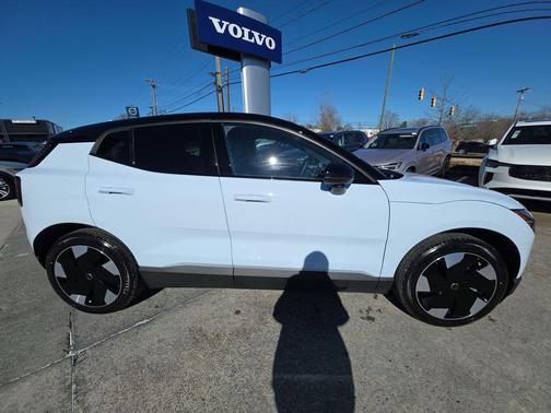 2026 Volvo EX30 Ultra Twin Motor Performance, Fully electric