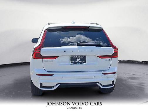2026 Volvo XC60 B5 Core
