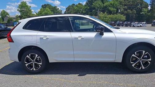 2026 Volvo XC60 B5 Core