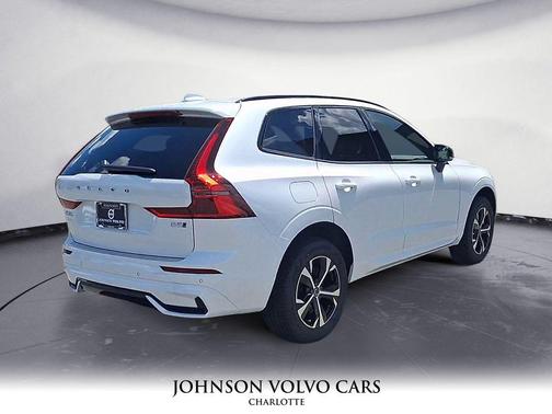 2026 Volvo XC60 B5 Core