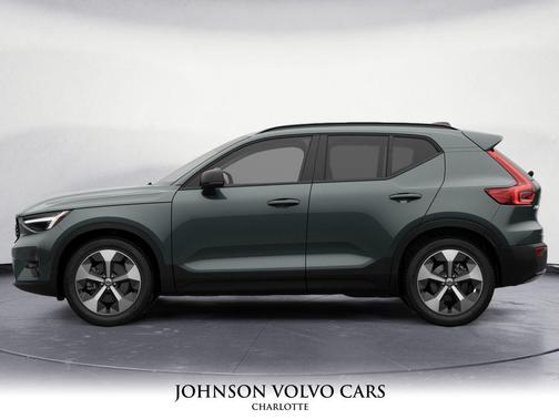 2026 Volvo XC40 B5 Plus