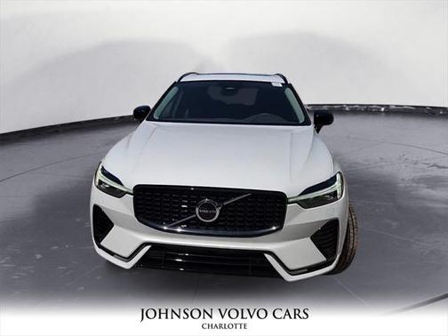 2025 Volvo XC60 Plug-In Hybrid Plus