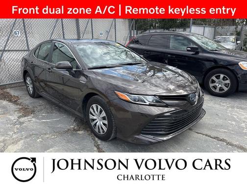 2019 Toyota Camry Hybrid SE