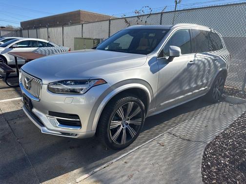 2021 Volvo XC90 T6 Inscription