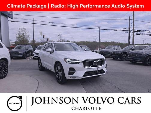 Crystal White Metallic 2023 Volvo XC60 B5 Plus Bright Theme