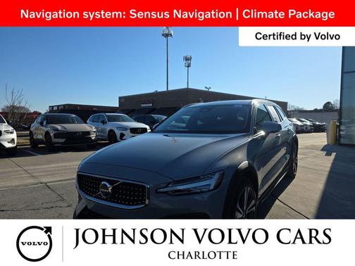 2025 Volvo V60 Cross Country Plus, B5 AWD Gas (mild hybrid)