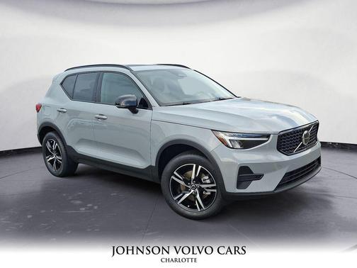 2026 Volvo XC40 B4 Core