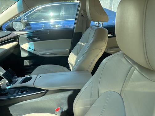 2019 Toyota Avalon XLE