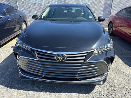 2019 Toyota Avalon XLE
