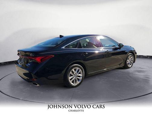 2019 Toyota Avalon XLE
