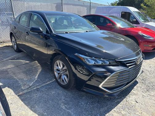 2019 Toyota Avalon XLE