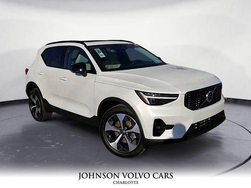 2026 Volvo XC40 B5 Plus